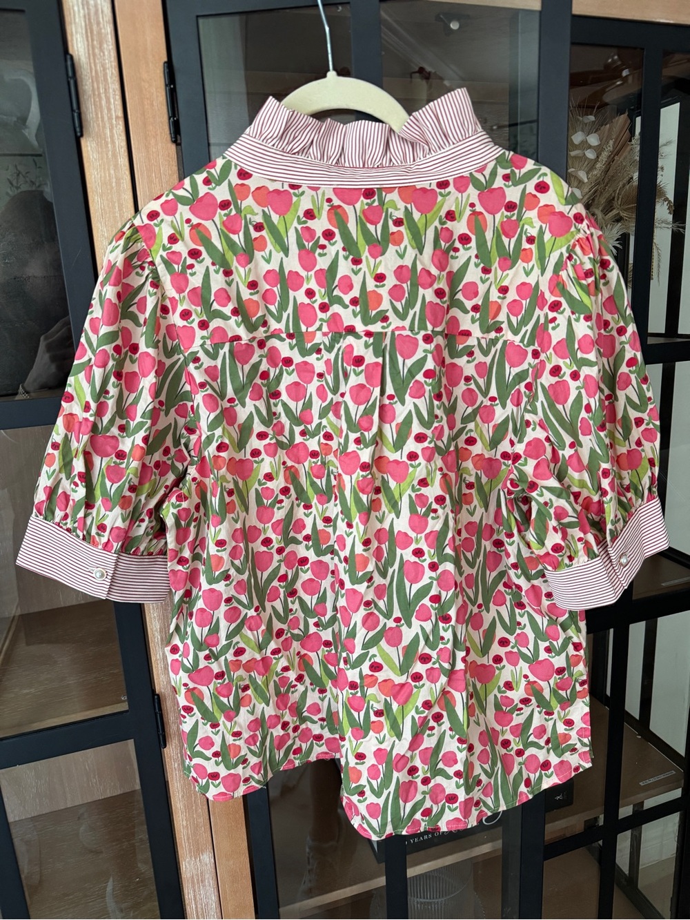 NWOT Jodifl ruffle mockneck Floral print tulips Button-Up Puff Sleeve Top Stripe - Picture 3 of 10